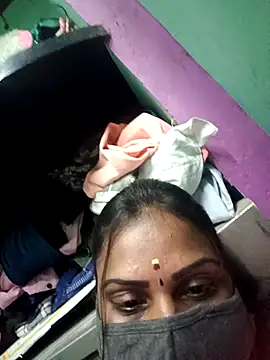 Snapshot of Tamil_Hot_Nisha chatting on May 11, 2026, 5:21 pm Tamil Hot Nisha online show from May 11, 2026, 5:21 pm