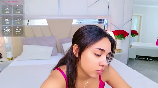 Snapshot of Luna_Cortier chatting on May 27, 2026, 5:26 am Luna Cortier online show from May 27, 2026, 5:26 am