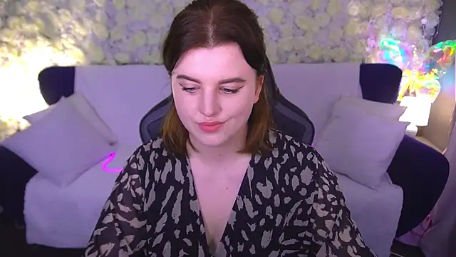 KristiFoxy online show from June 12, 2026, 12:26 pm
