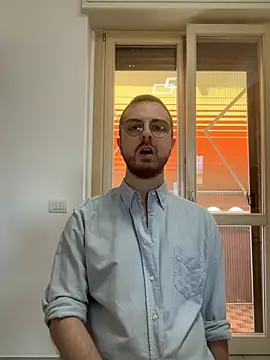 ItalianAlex online show from June 3, 2026, 9:12 am