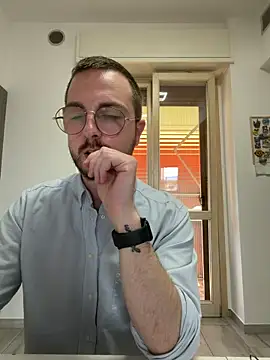 ItalianAlex online show from June 3, 2026, 2:33 pm
