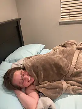 xxlivecouple online show from March 14, 2026, 5:13 am