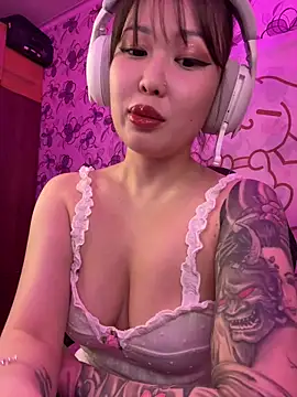 YukiiTYAN online show from March 14, 2026, 6:13 pm