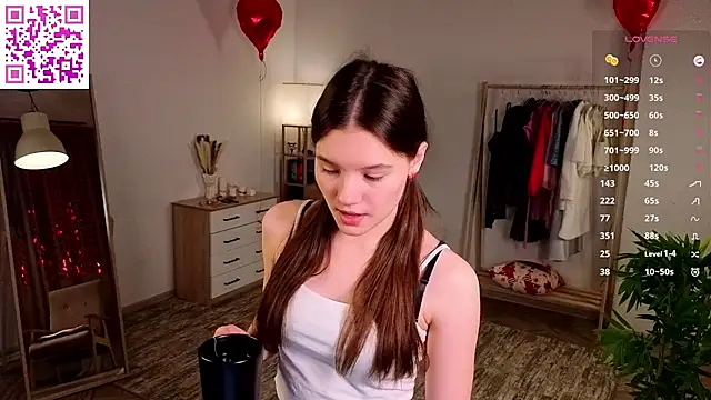 Snapshot of MirthaZien chatting on March 3, 2026, 1:01 am MirthaZien online show from March 3, 2026, 1:01 am