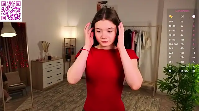 Snapshot of MirthaZien chatting on March 8, 2026, 1:03 am MirthaZien online show from March 8, 2026, 1:03 am