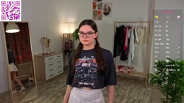 Snapshot of MirthaZien chatting on March 9, 2026, 1:09 am MirthaZien online show from March 9, 2026, 1:09 am