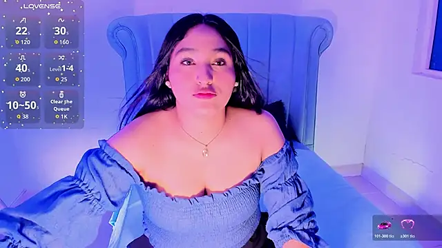 Lya dubois  online show from June 13, 2026, 9:02 pm