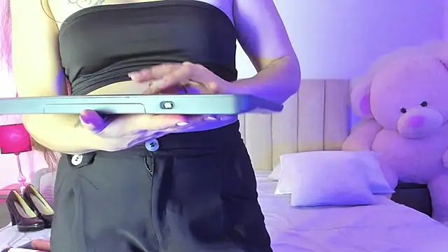 AmberRaiden online show from February 19, 2026, 3:35 am