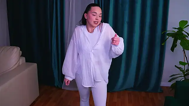 NolaCrognale online show from February 8, 2026, 6:11 pm