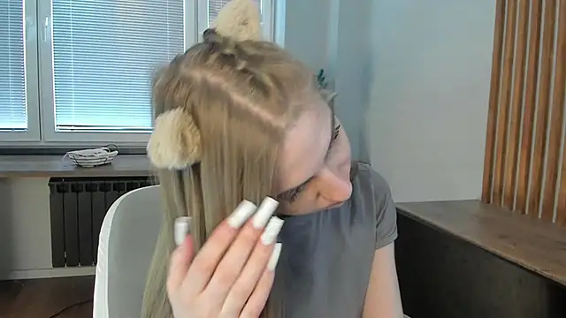 FranciscaGaring online show from March 27, 2026, 7:36 am