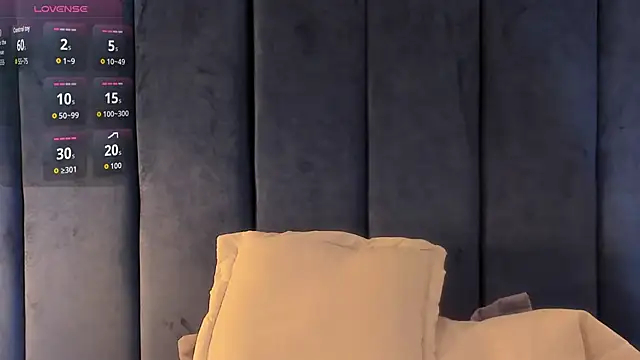 fatimarab   online show from February 20, 2026, 3:03 am