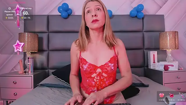 AlexaFoxx  online show from July 8, 2026, 12:53 pm