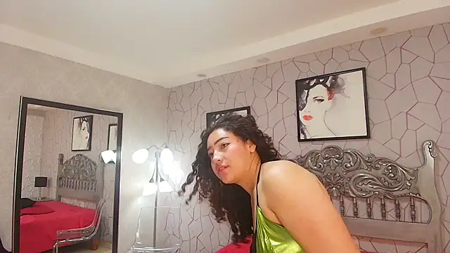 meganrousx online show from April 27, 2026, 12:36 pm