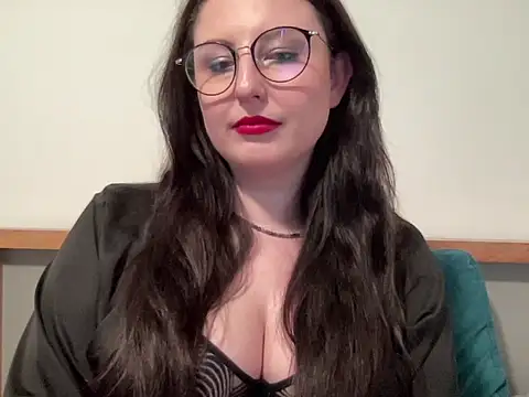 DorothyJoy online show from May 6, 2026, 1:27 pm