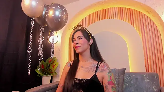 Snapshot of violet_scott_ chatting on March 4, 2026, 10:21 am violet scott online show from March 4, 2026, 10:21 am