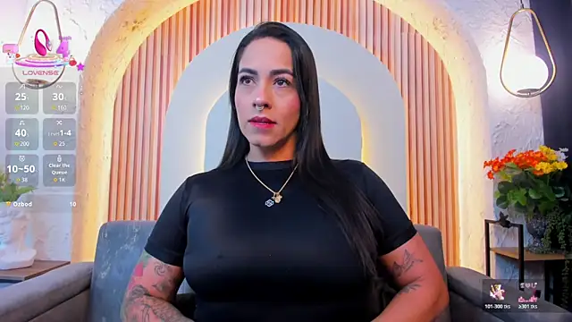 violet scott  online show from April 25, 2026, 10:29 am