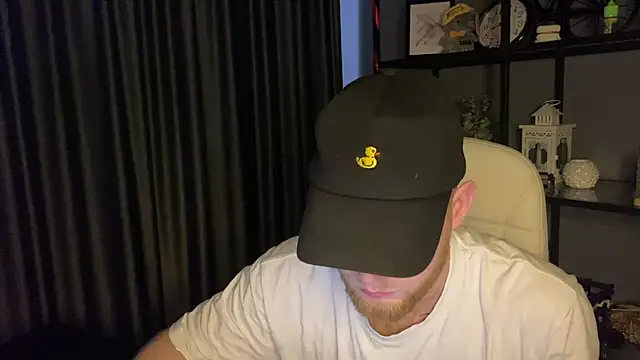 Snapshot of Adam_ice chatting on March 26, 2026, 5:24 am Adam ice online show from March 26, 2026, 5:24 am