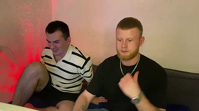 Snapshot of Adam_ice chatting on April 10, 2026, 6:56 pm Adam ice online show from April 10, 2026, 6:56 pm