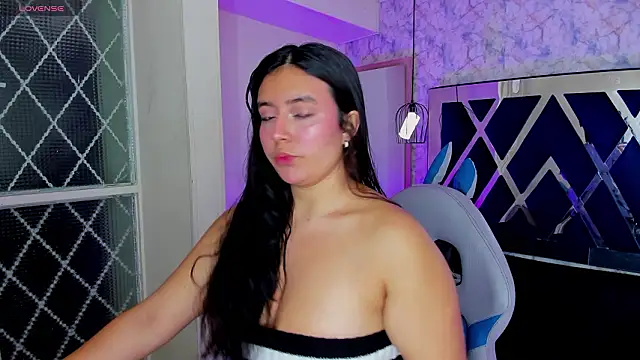 Miss Scarlett22 online show from March 18, 2026, 12:08 pm