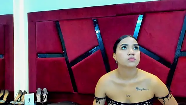 Snapshot of MiaWolton chatting on March 15, 2026, 7:20 pm MiaWolton online show from March 15, 2026, 7:20 pm