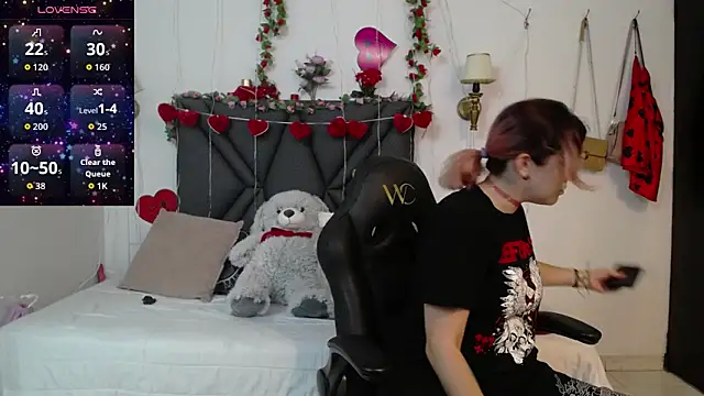 Sharma Amayra online show from March 3, 2026, 7:42 pm