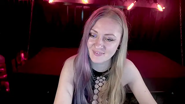 DramaQuenns online show from March 12, 2026, 6:52 am