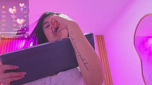 alice ar online show from February 3, 2026, 2:53 am