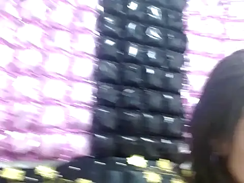 vecinacaliente  online show from February 5, 2026, 3:33 am