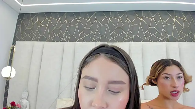  im candy online show from May 6, 2026, 8:58 pm