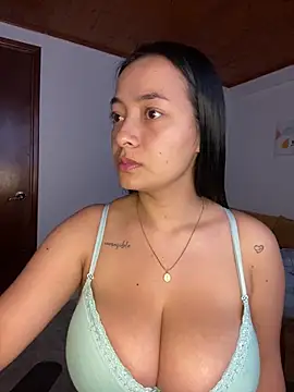 JulietaRiios online show from April 25, 2026, 7:22 pm