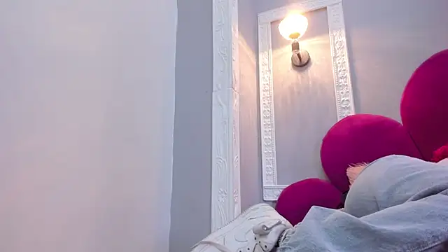 Raven love online show from May 6, 2026, 6:35 pm