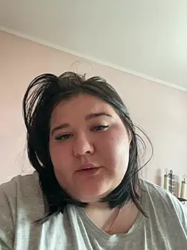 AngelKiras online show from February 6, 2026, 8:18 am