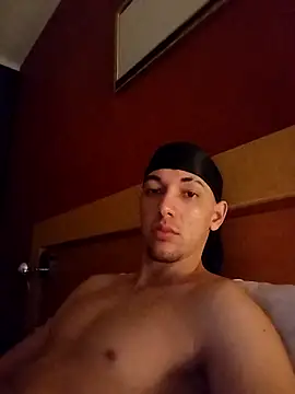 xRoma online show from February 5, 2026, 1:43 am