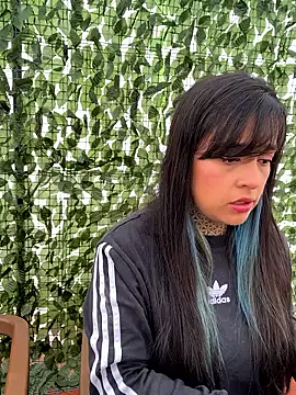 Annie Alicee online show from February 7, 2026, 1:37 pm