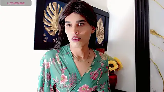 Gata Salvaje   online show from March 25, 2026, 3:56 am