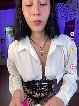 Capricornmystic1 online show from May 8, 2026, 8:14 pm