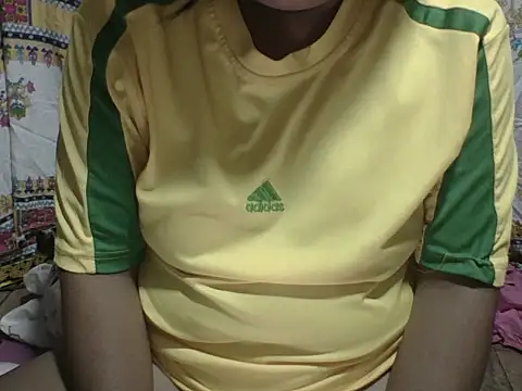 Pinaymorenabebe12 online show from February 5, 2026, 8:24 pm