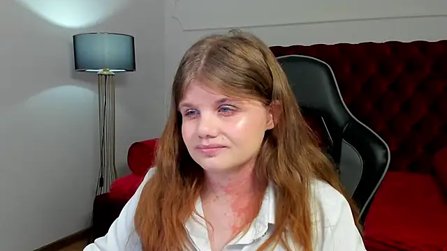 ChloeHalses online show from July 9, 2026, 5:06 pm