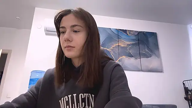 LilyMonson online show from February 4, 2026, 11:16 am