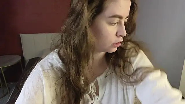 Snapshot of LovingWhisperr chatting on May 20, 2026, 1:12 am LovingWhisperr online show from May 20, 2026, 1:12 am