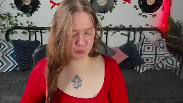 RachelDiRose online show from March 6, 2026, 3:03 am