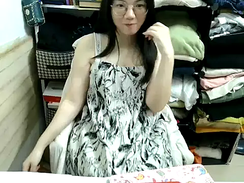 xiaoxiaowan11 online show from March 1, 2026, 11:23 am