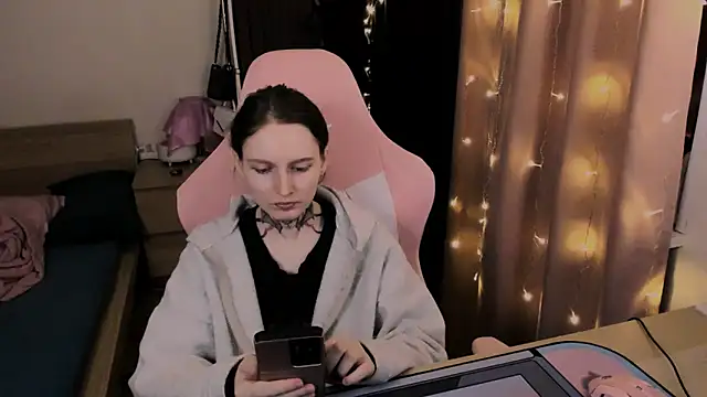 Onyxix online show from March 27, 2026, 7:57 pm