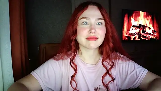 LolaaMint  online show from May 3, 2026, 2:12 pm