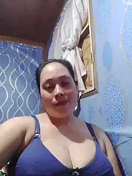 Snapshot of May_Bombs chatting on May 8, 2026, 2:00 pm May Bombs online show from May 8, 2026, 2:00 pm