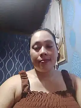 Snapshot of May_Bombs chatting on May 29, 2026, 5:16 am May Bombs online show from May 29, 2026, 5:16 am