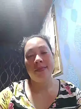 Snapshot of May_Bombs chatting on June 15, 2026, 8:33 pm May Bombs online show from June 15, 2026, 8:33 pm