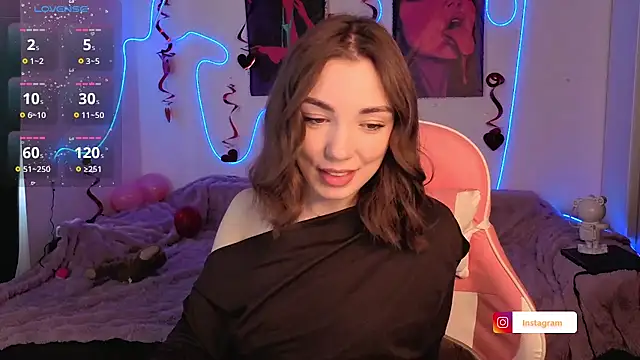 Adriennes online show from March 10, 2026, 2:11 pm