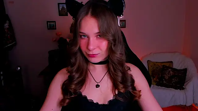 Snapshot of LanaLovely chatting on April 30, 2026, 6:31 am LanaLovely online show from April 30, 2026, 6:31 am
