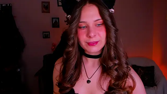 Snapshot of LanaLovely chatting on May 8, 2026, 6:19 am LanaLovely online show from May 8, 2026, 6:19 am